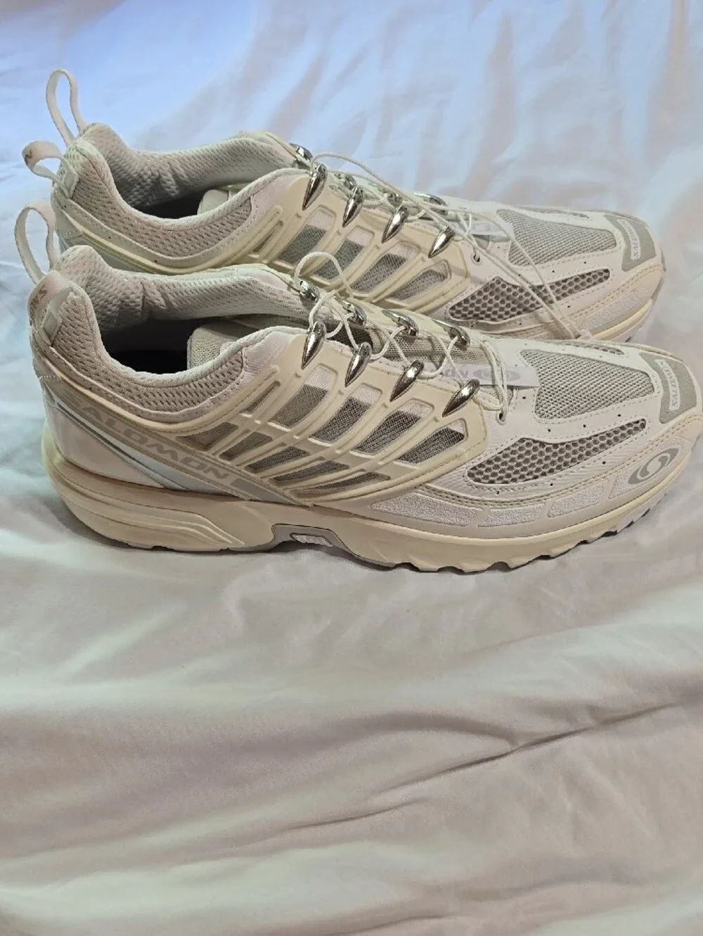 Salomon ACS Pro -White / Vanilla Ice / Lunar Rock (never worn)